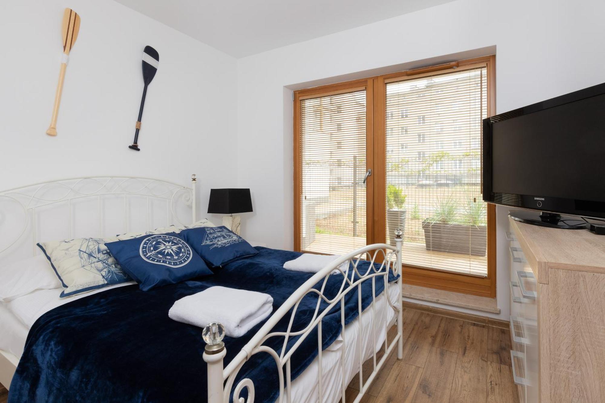 Batorego 7 Apartament With Terrace & Parking Downtown Gdynia By Renters Exterior foto
